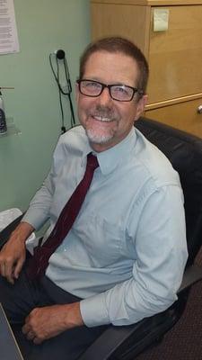 Dr. Burton has been serving Santa Monica as a chiropractor for over thirty years.