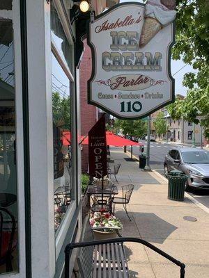 Isabella's Ice Cream Parlor