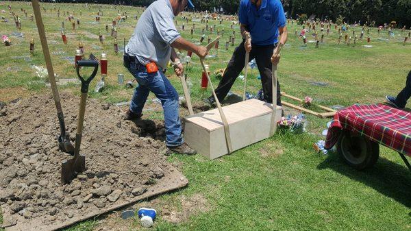 The WONDERFUL men lowering Mr.Biggs body into his final resting place