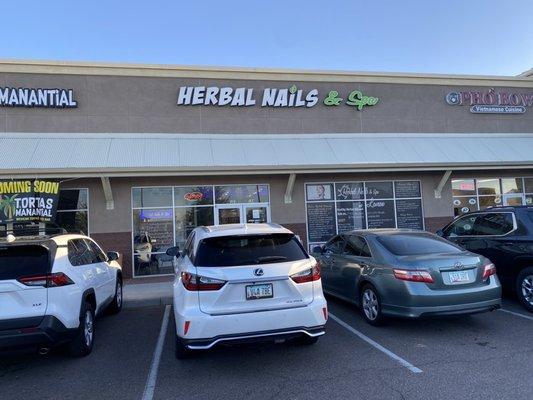 Herbal Nails & Spa In Laveen