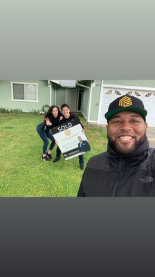 Selfie with my first time homebuyers!