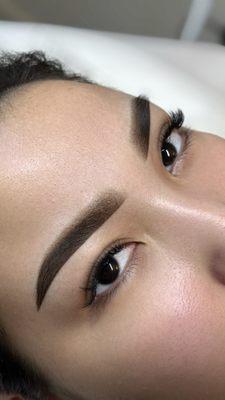 Powder brows