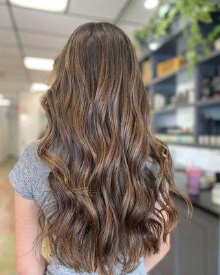 Beautiful dimensional bronding with balayage.