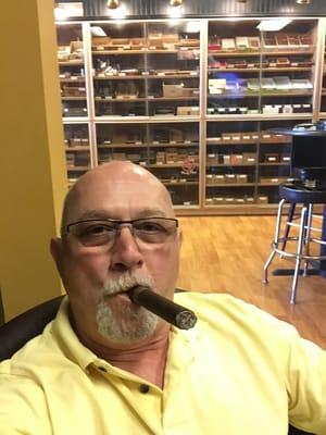 Birthday cigar, Undercrown