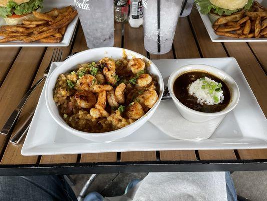 Jambasitto: andouille sausage m, shrimp, chicken over risotto. Side of gumbo.