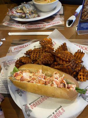 Lobster roll