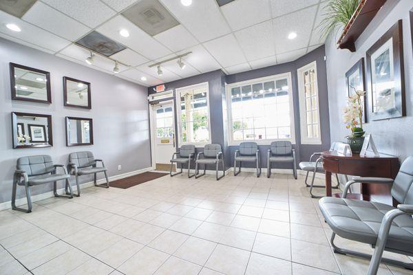 Lobby with plenty of natural lighting