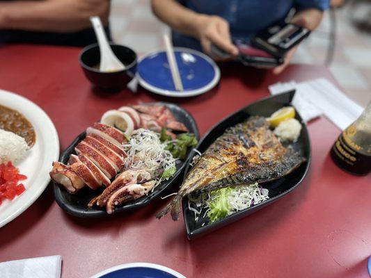 Boiled Broiled Squid and Grilled Blue Mackerel