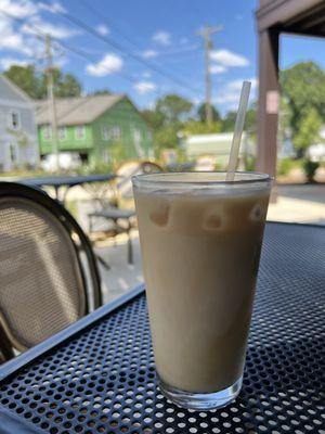 Iced vanilla lavender latte