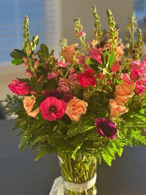 Truly beautiful floral arrangement!