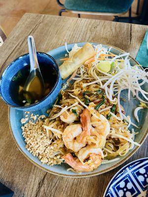 Shrimp Pad Thai Lunch Special