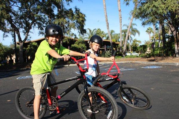 Kids biking at Paradise Point