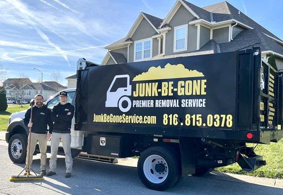 CALL US TODAY! WE MAKE YOUR JUNK BE GONE!