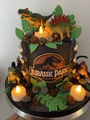 Custom Cake the jurassic Park