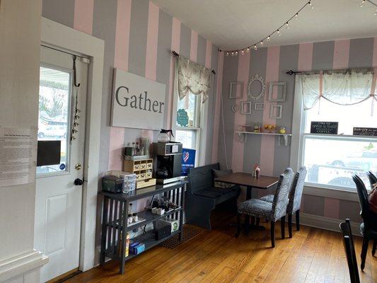 The Happy Bakery: (interior) Main dining area