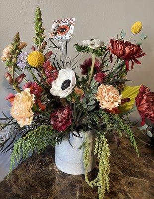 Thanksgiving bouquet in ceramic handmade pot