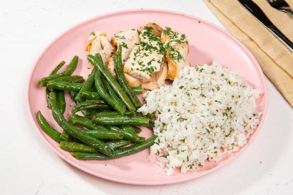 Chicken, green beans, and jasmine rice