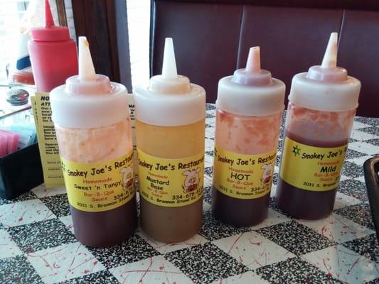 4 sauces, all delicious.