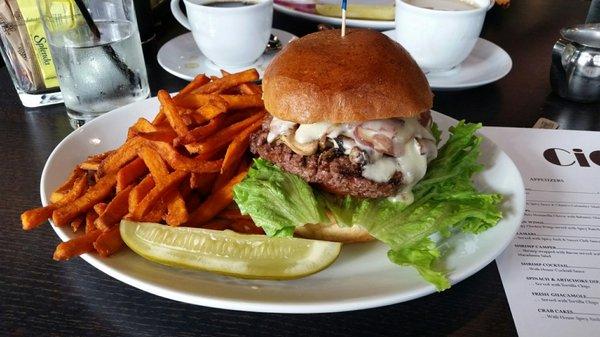 Beautiful yet absolutely tasteless burger.  Not recommended. Tasteless beef and very dense bun