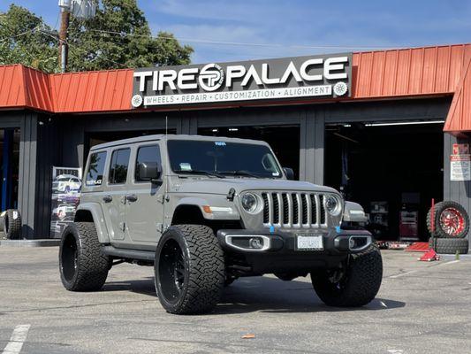 JEEP - Wheels & Tires / LIFTING - Lift Kit