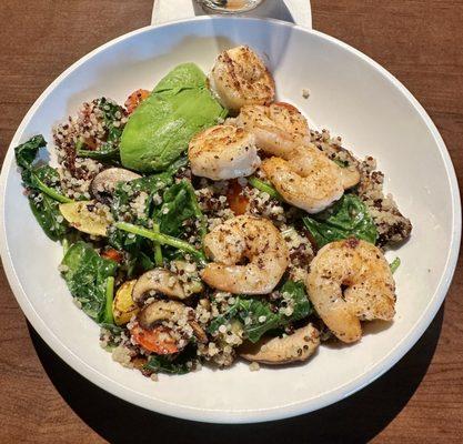 Quinoa Bowl with Grilled Shrimps