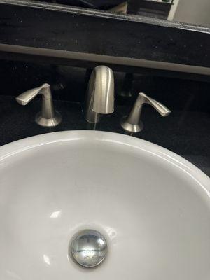 A vanity sink