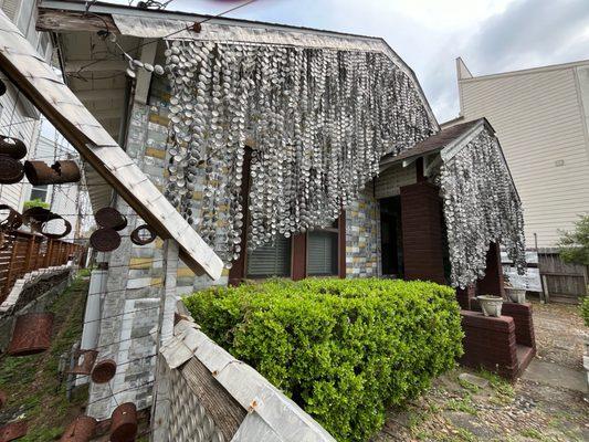 Closeup of the Beer Can House