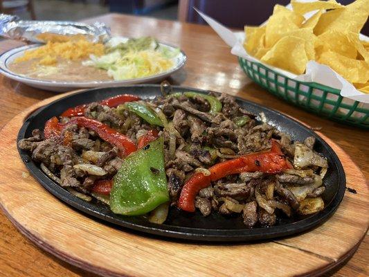 Lunch steak fajita