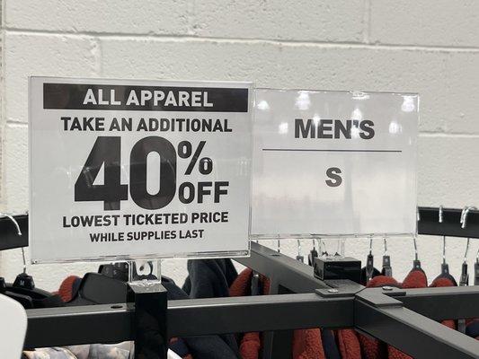 DICK'S Warehouse Sale