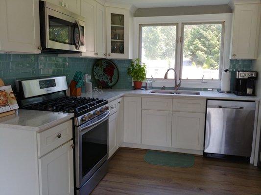 Full tear out and new kitchen installation with island.