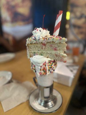 Cake milkshake