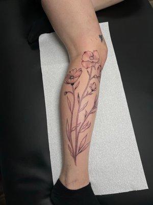 Freehand florals to start off a leg sleeve!