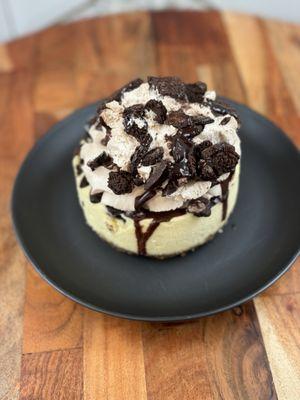 4in Oreo cheesecake