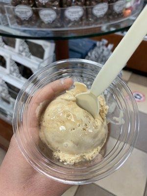 Dulce de leche ice cream