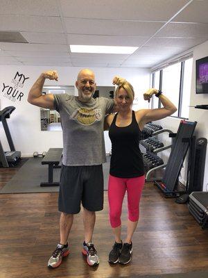 Couples training is a great way to spend time and grow stronger together!