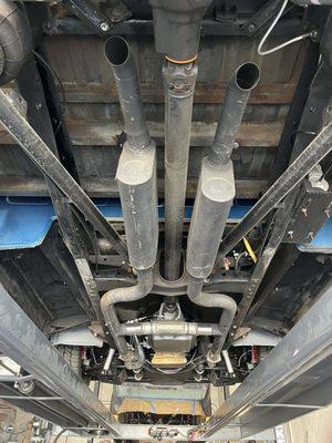 Old exhaust with H pipe and flow masters