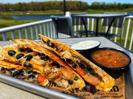 Chicken quesadilla with black beans