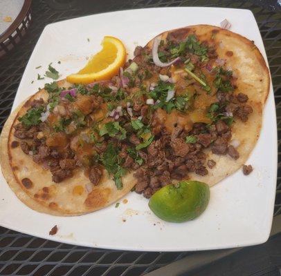 Tacos de carne Asada super bueno!