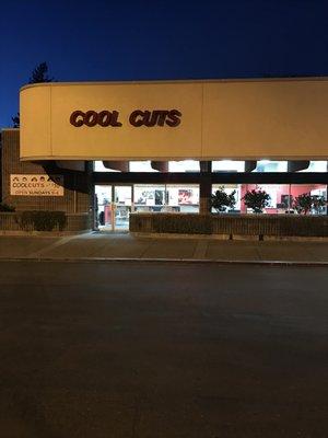 Cool Cuts hair salon 140 Calistoga rd