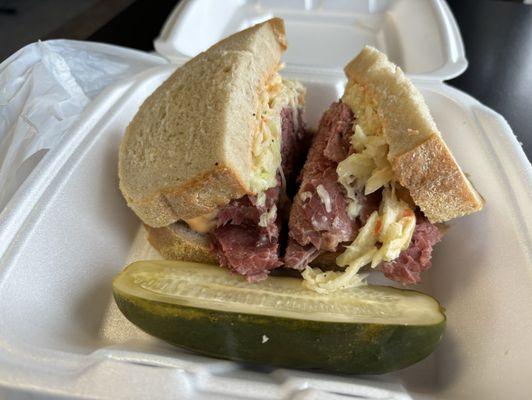 3. Corned Beef Deluxe Sandwich (Large)