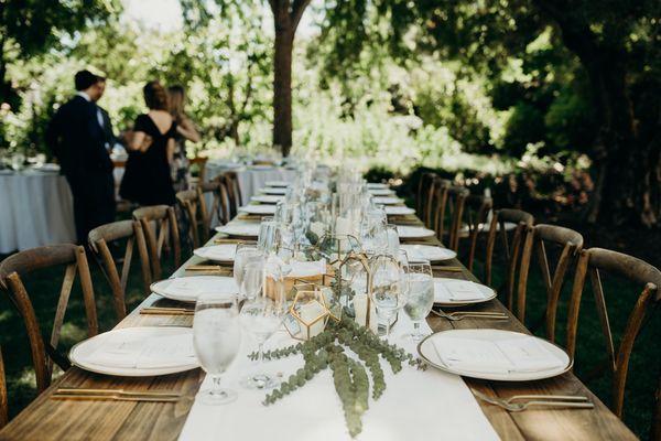 Simple, elegant tablescape