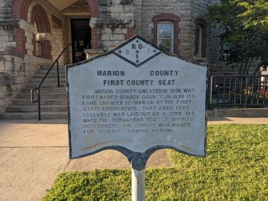 Marion County Courthouse, Yellville