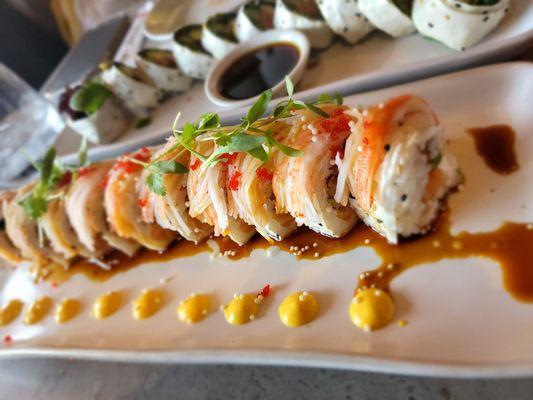 Asia Roll with Truffle oil Aoli