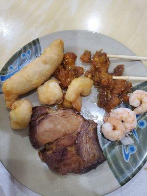 Example of tasty meats and seafood at Buffet