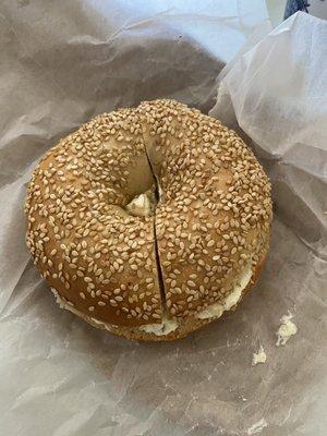 Sesame with veggie cream cheese