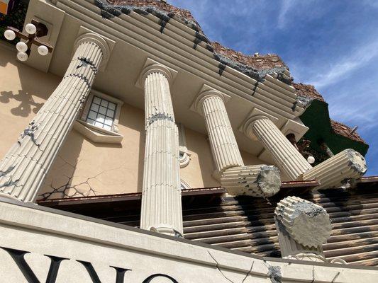 Wonder Works front entrance