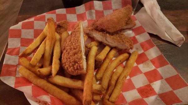 The "6 chicken tenders" which were just 3 chicken patties cut in half.