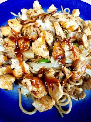 Yakisoba Noodles with Chicken