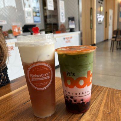 (Left) - Milk Foam Toffee Black Iced Tea: 9/10 (Right) - Strawberry Matcha Milk Tea: 8.5/10