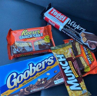 Haven't seen Goobers in awhile, love Munch peanut bar, Reese's snack cake-new? (For mom), Toggi wafer :)